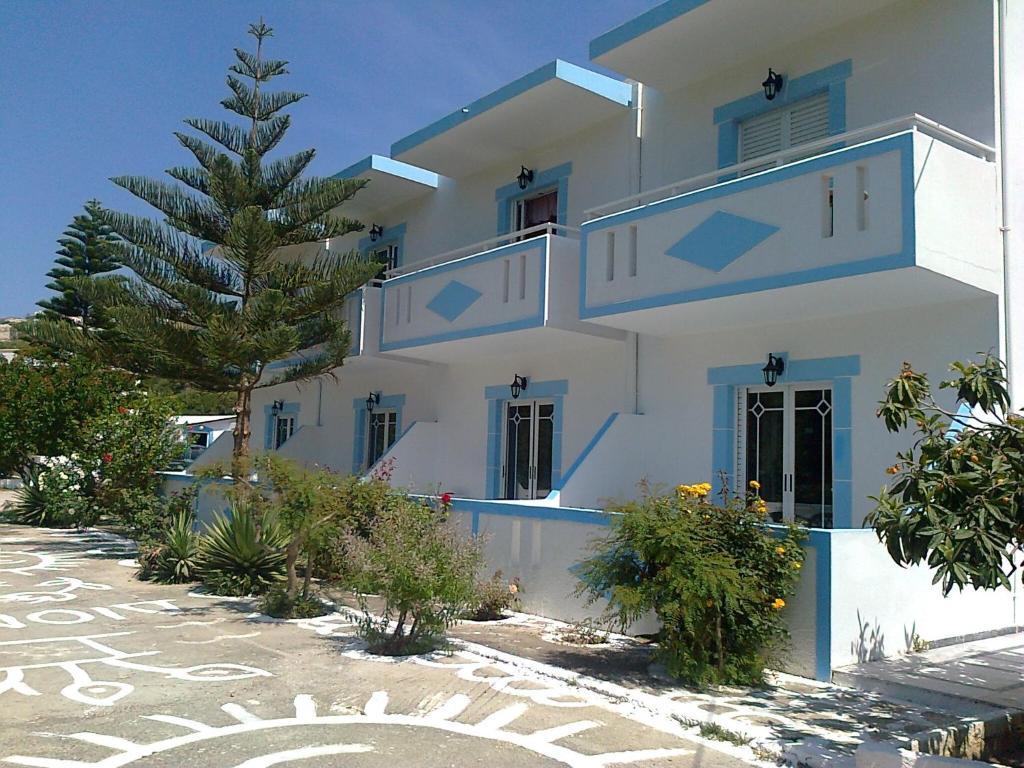Dionysia Apartments Кефалос Екстериор снимка