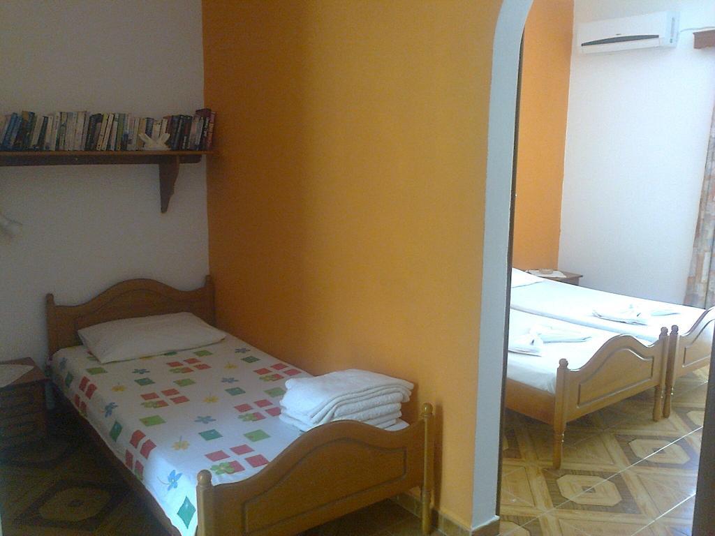Dionysia Apartments Кефалос Екстериор снимка
