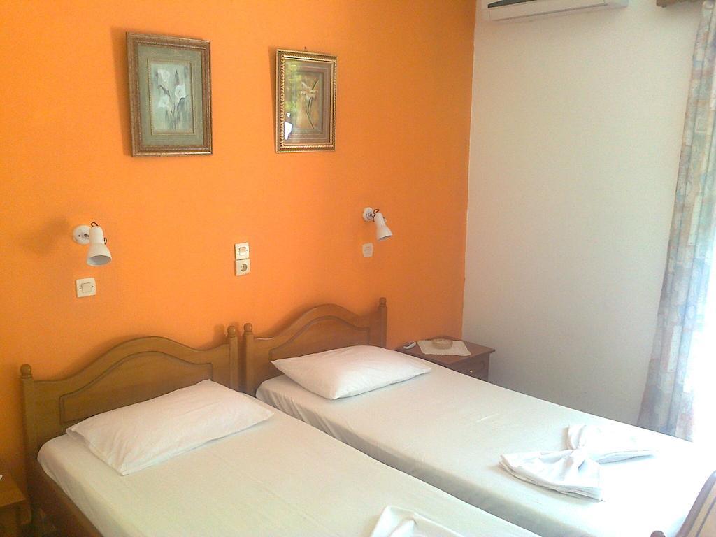 Dionysia Apartments Кефалос Екстериор снимка