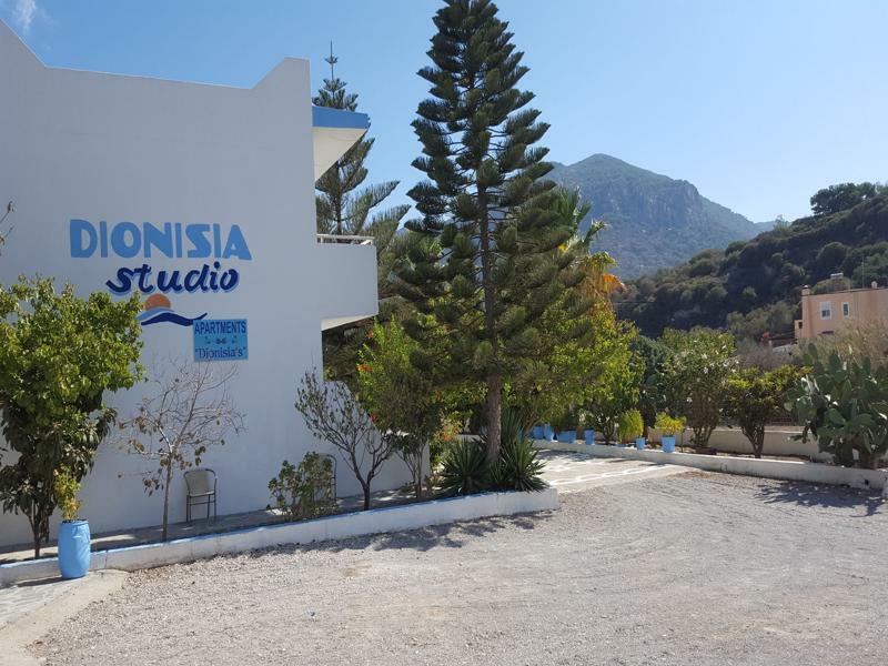 Dionysia Apartments Кефалос Екстериор снимка