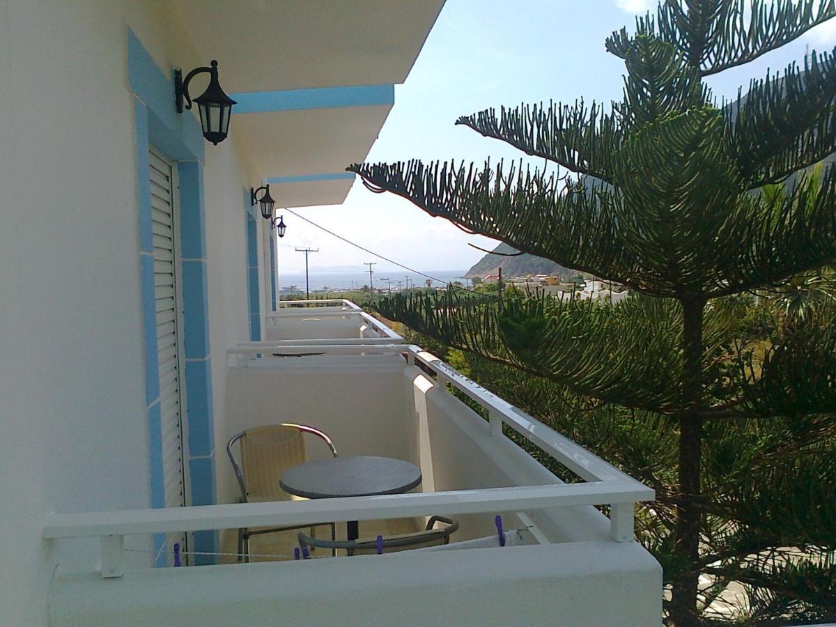 Dionysia Apartments Кефалос Екстериор снимка